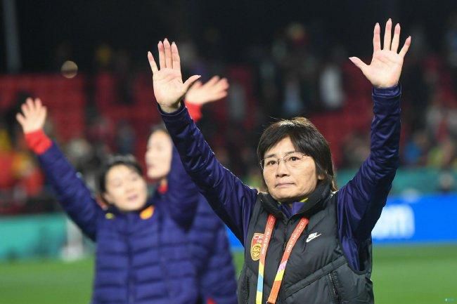 国产精品亲子乱子伦xxxx裸